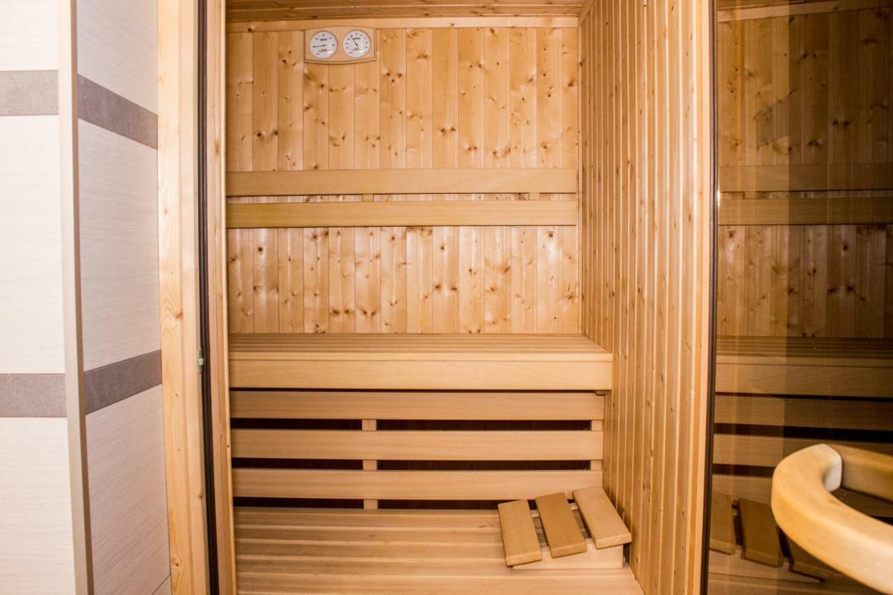 Sauna Luxurious Apartment คราคูฟ ภายนอก รูปภาพ